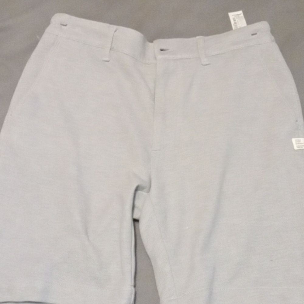 Shorts - Picture 2 of 4